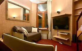 The Nest Alpine Loft Ski-In Ski-Out